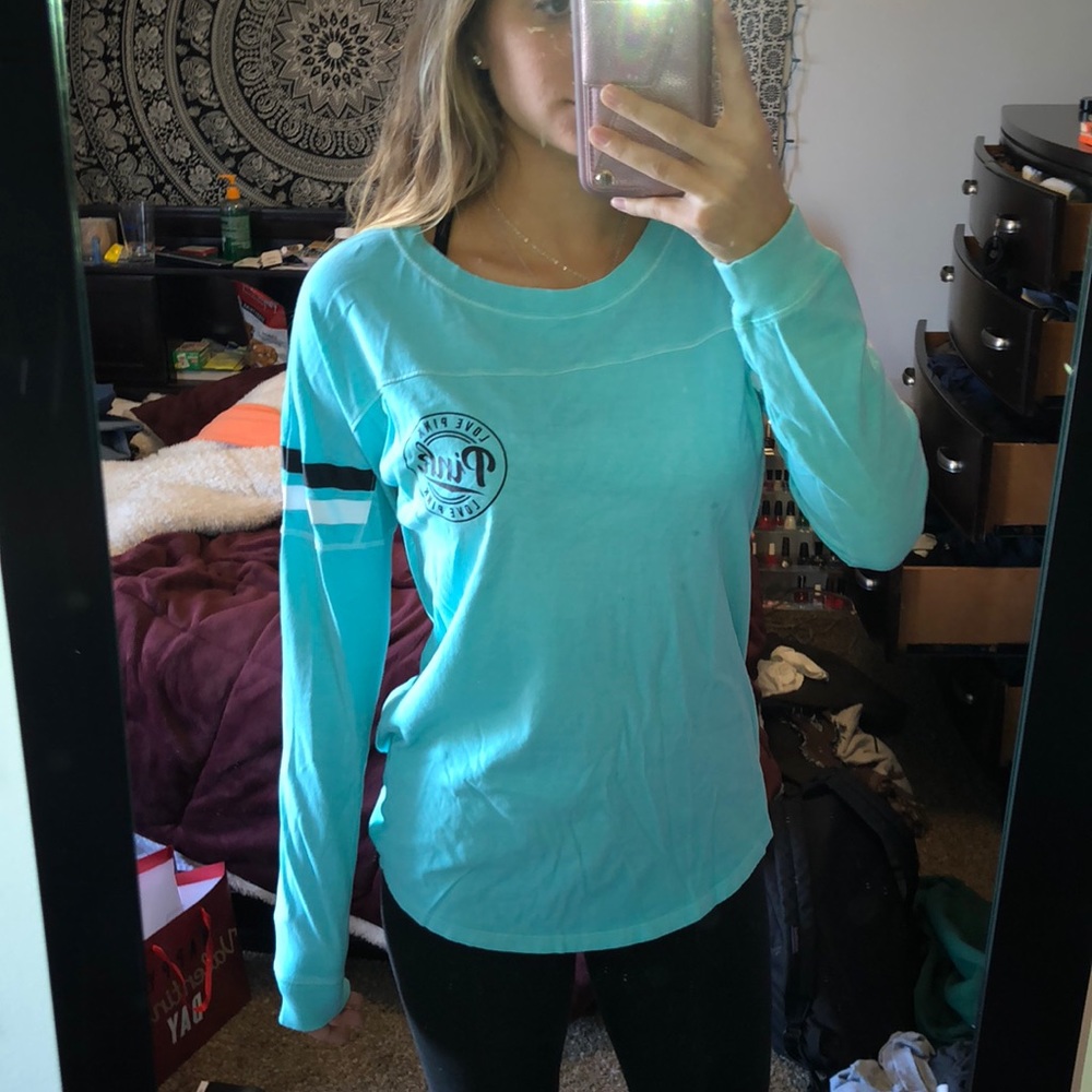 Victoria’s Secret Pink long sleeve shirt